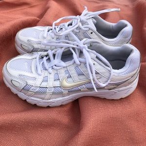 Nike Rideliner Sneakers